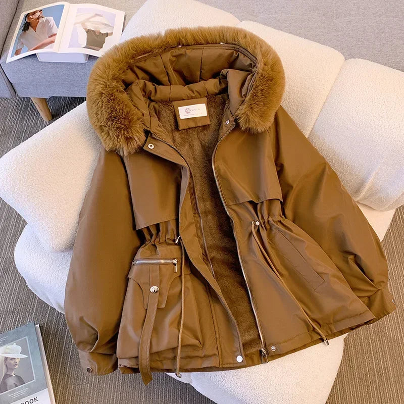 Freja ™| Elegante Winterjas met Warme Bontkraag en Taillekoord voor Stijl en Comfort